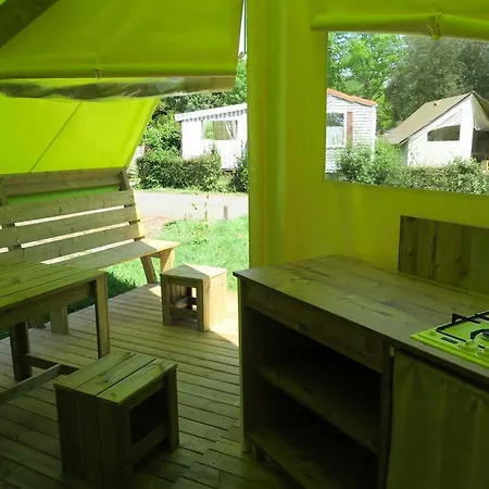Campeggio Camping Le Parc De La Greve
